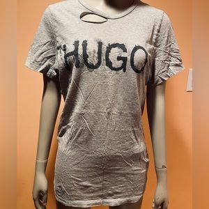 Hugo Boss T-Shirt, distressed on a right top shirt  Cut to a regular fit and pri